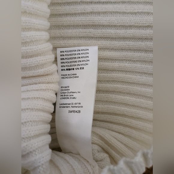 NWT Anthropologie Ivory Two Piece Sweater Set Shrug and Tank Small Petite - Picture 6 of 6